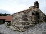 Petite église sur le chemin