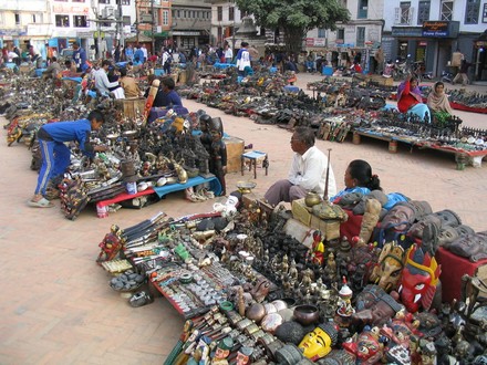 Kathmandou - Durbar square marchands sur Basantapur square