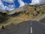 La Casse Déserte dans la descente du Col de l'Isoard