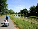 Départementale le long du canal du Centre après Paray-le-Monial