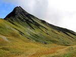 L'aiguille Croche (2487 m) à l'arrivée au Col du Joly