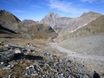 Dans la montée vers le glacier de Gebroulaz, l'Aiguille du Fruit (3048 m)